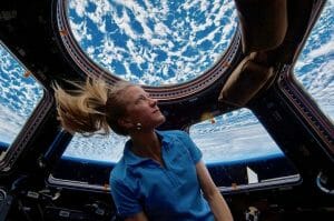 南極基地でテストされた宇宙飛行士のメンタルヘルスリスク　ポジティブな感情が低下