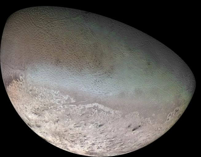 ボイジャー2号が撮影したトリトン（Credit: NASA / JPL / USGS）