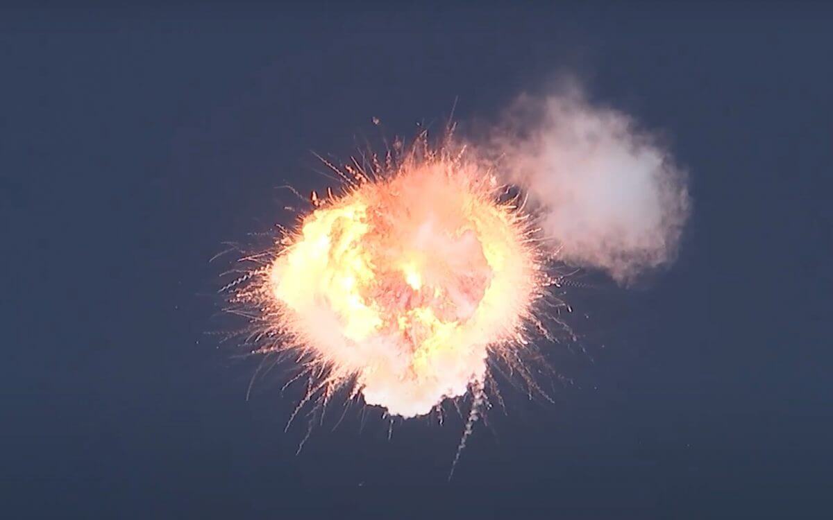 打ち上げから約2分後、機体に異常が生じて指令破壊された（Credit: Firefly Youtube）