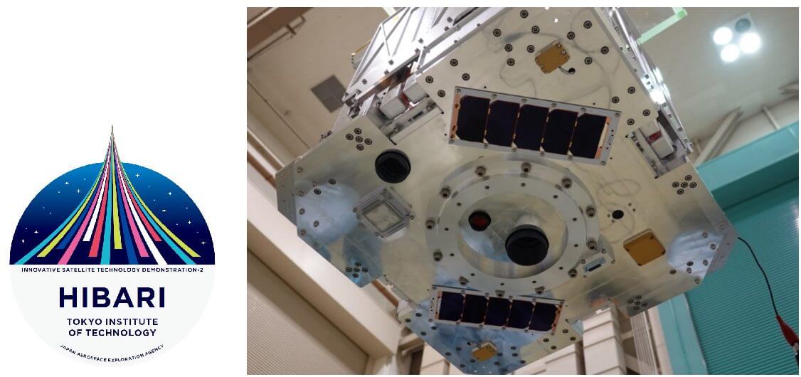 （左）革新的衛星技術実証2号機テーママーク （右）衛星組み上げ後のUVCAM（ロケットIFと接続される円形構造の内側、左側の赤いレンズがUVCAM 最終振動試験）（Credit: エイブリック,JAXA筑波宇宙センター）