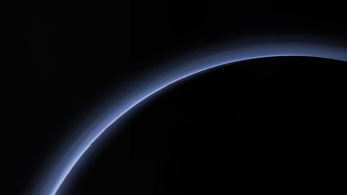 pluto-atmosphere（Credit：NASA/JHU-APL/SwRI）
