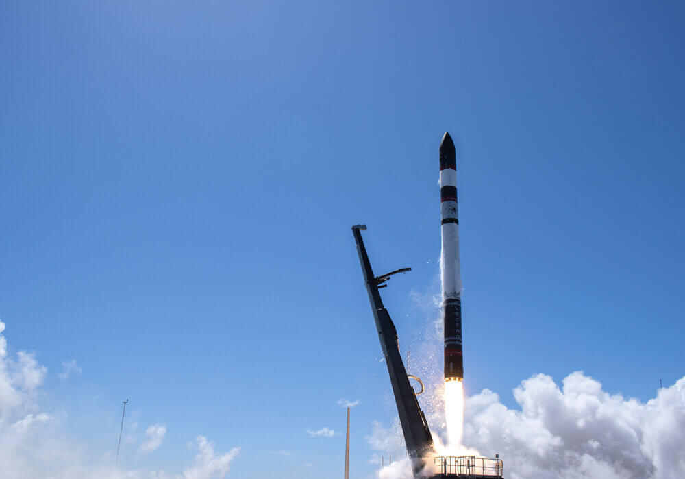 ニュージーランド・マヒア半島から打ち上げられたエレクトロン・ロケット（Credit: Rocket Lab）
