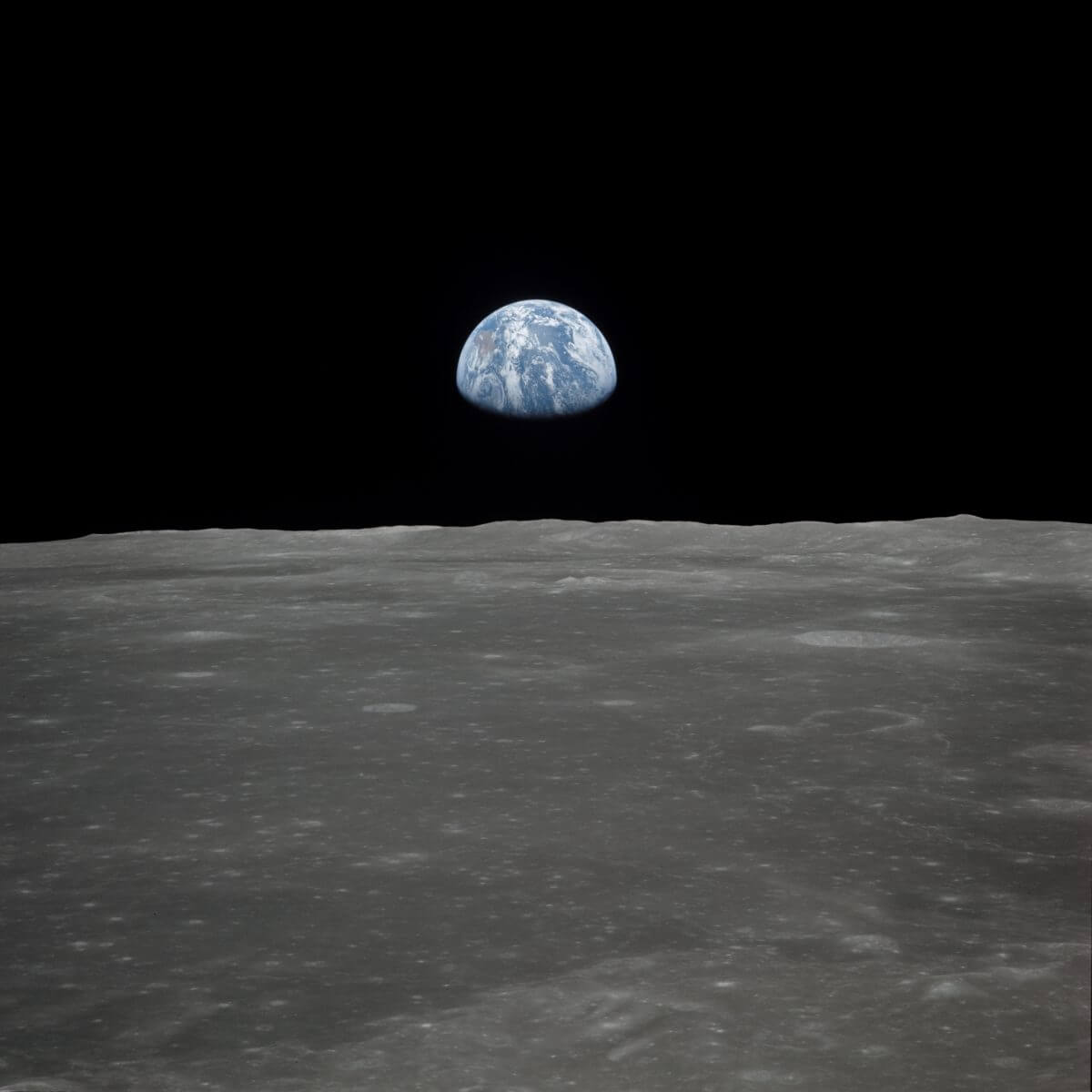アポロ11号から撮影された地球（Credit: NASA）