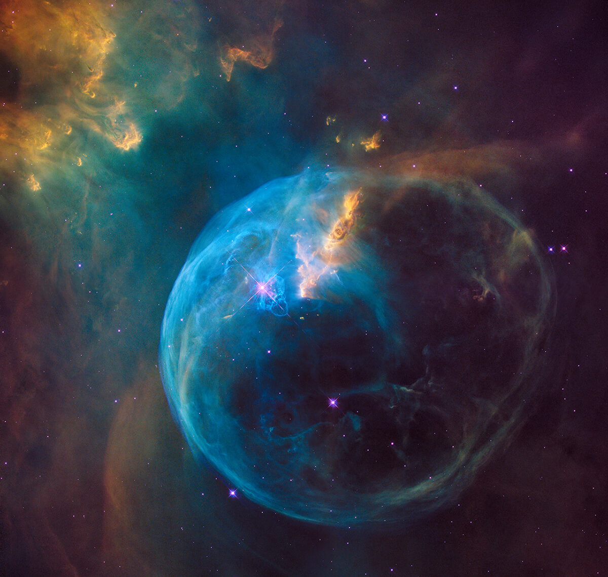 ハッブル宇宙望遠鏡が撮影した散光星雲「NGC 7635」、別名「バブル星雲（Bubble Nebula）」（Credit: NASA, ESA, Hubble Heritage Team）