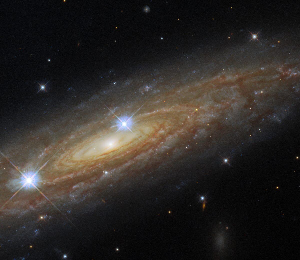 渦巻銀河「UGC 11537」（Credit: ESA/Hubble & NASA, A. Seth）