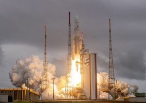 打ち上げ成功！ 新型望遠鏡「ジェイムズ・ウェッブ」ついに宇宙へ