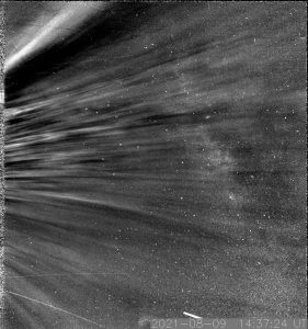 太陽コロナの内側から見た景色。史上初めて到達したNASA探査機が撮影