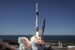 米国家偵察局がファルコン9で機密衛星を打ち上げ、スペースXによる打ち上げは週3回ペース!