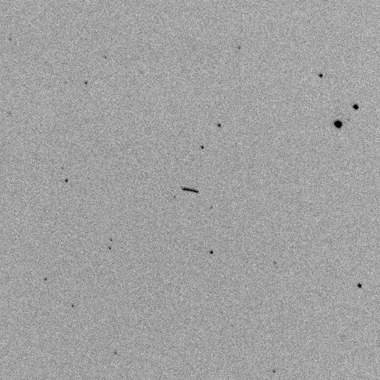 チェコのクレチ天文台で撮影された地球衝突直前の小惑星「2022 EB5」（Credit: ESA）