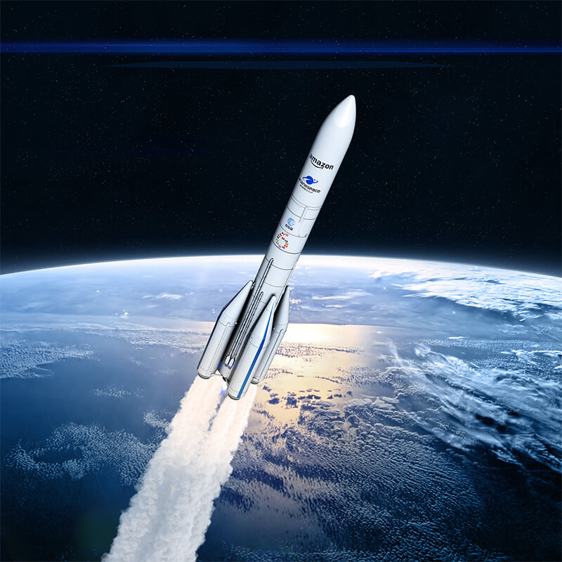 アリアンスペースが開発中の「アリアン６」ロケット。プロジェクト・カイパーの衛星打ち上げではブースターを4本取り付けた「アリアン64」構成が用いられる見込みだ（Credit: Arianespace）
