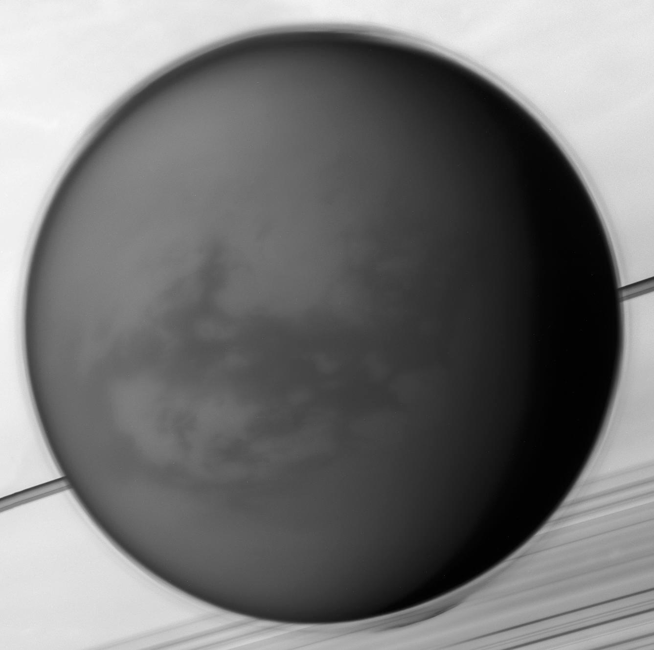 【▲ 土星探査機カッシーニが撮影した土星の衛星タイタン。2012年5月6日撮影（Credit: NASA/JPL-Caltech/Space Science Institute）】