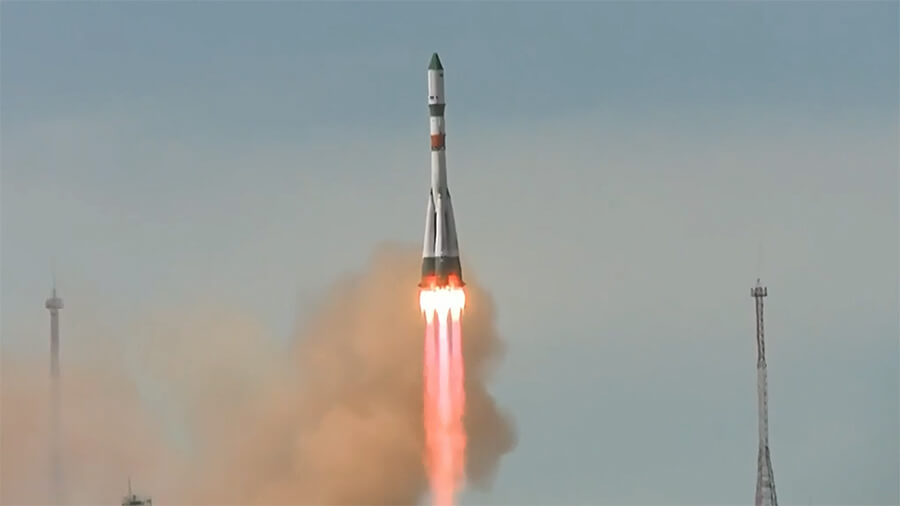 【▲ カザフスタン共和国のバイコヌール宇宙基地から打ち上げられたソユーズロケット（Credit: NASA TV）】