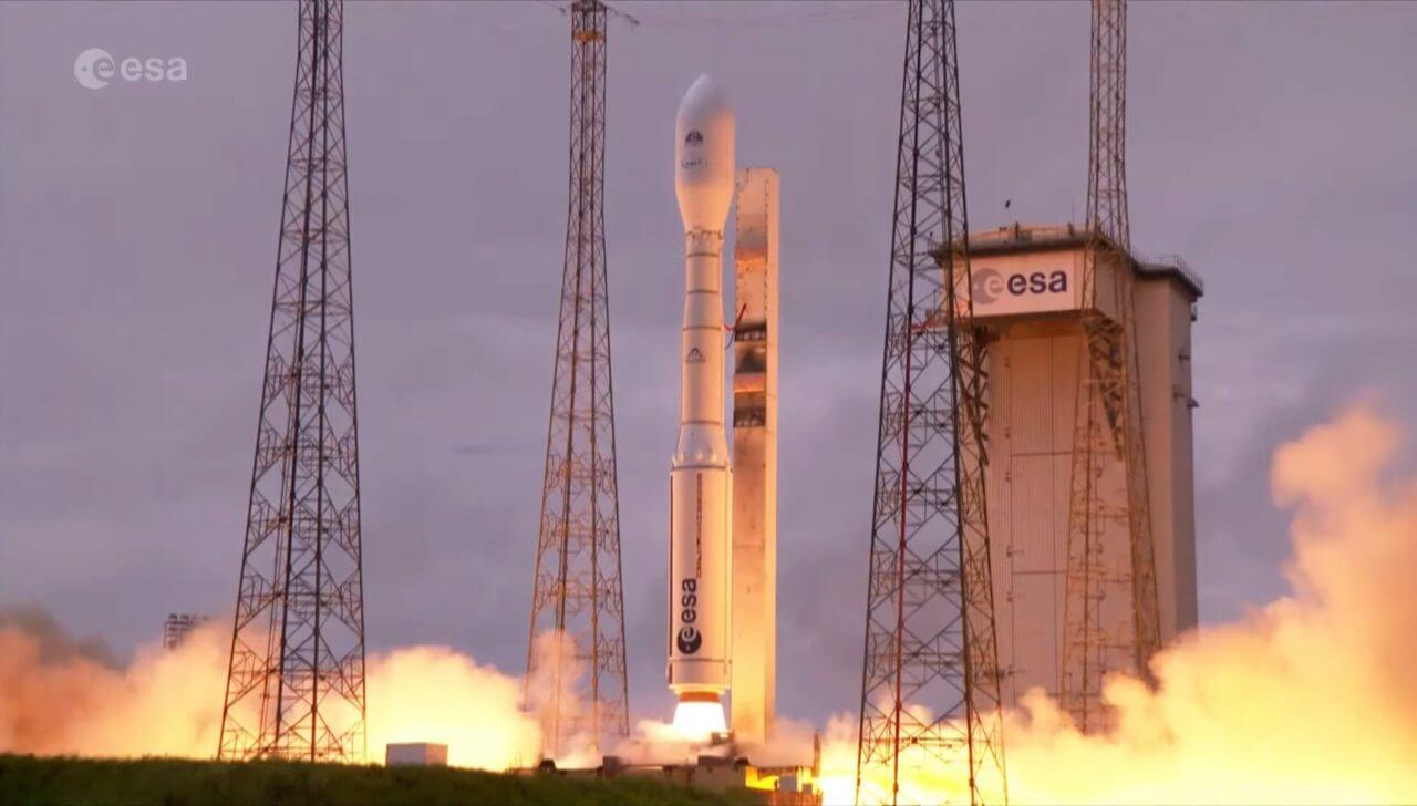 【▲ ギアナ宇宙センターから打ち上げられた欧州の新型ロケット「Vega-C（ヴェガC）」（Credit: ESA）】