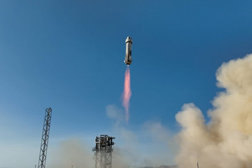 【▲ 6名のクルーを乗せて打ち上げられたNS-22ミッションの「ニューシェパード」ロケット（Credit: Blue Origin）】