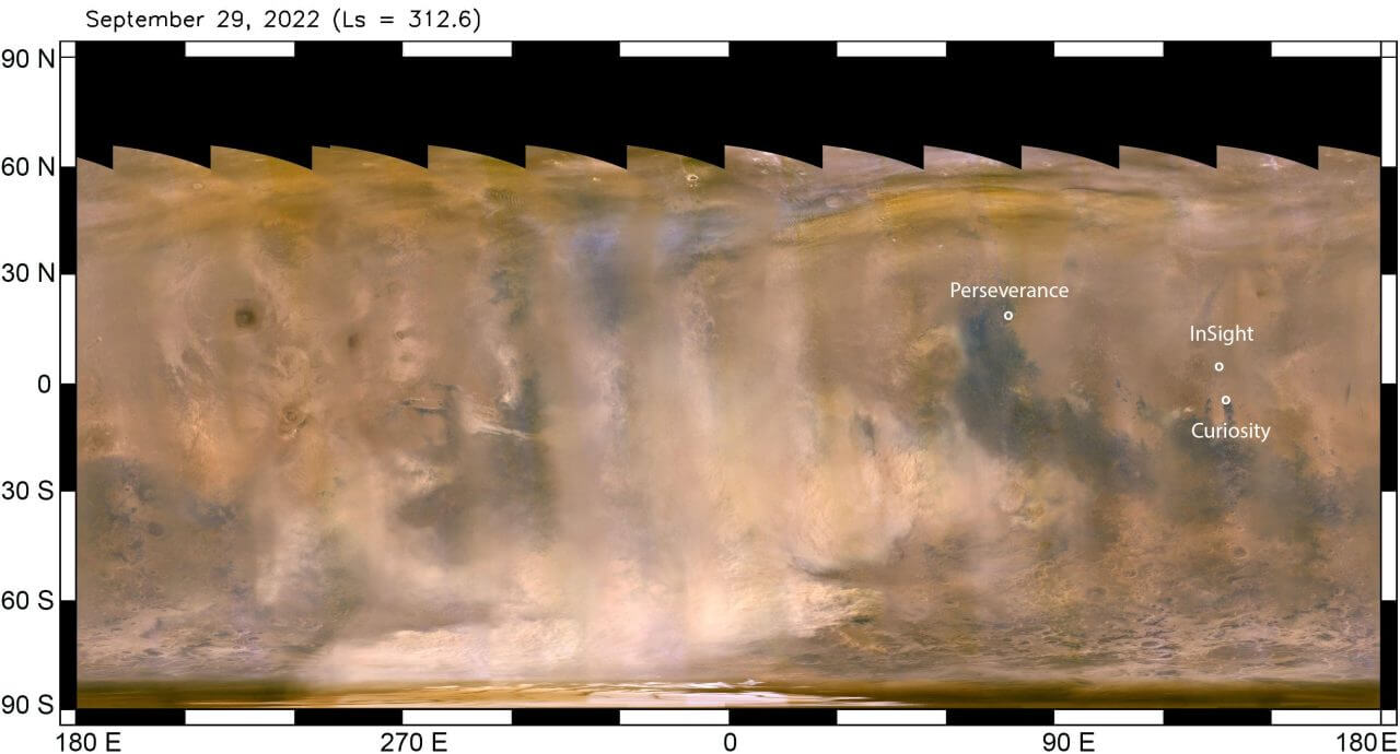 【▲ 2022年9月29日時点での砂嵐（中央に広がるベージュ色の雲）の様子を示した火星のグローバルマップ。NASAの火星探査機「マーズ・リコネサンス・オービター（MRO）」の観測データから作成（Credit: NASA/JPL-Caltech/MSSS）】