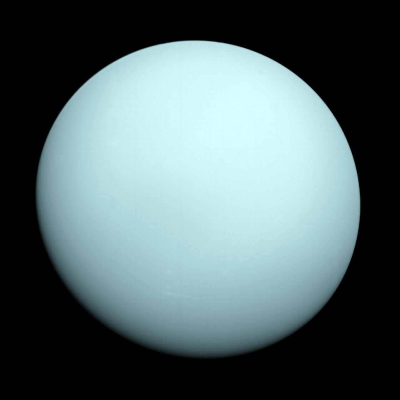 【▲ 図1: その見かけとは裏腹に、天王星は自転軸がほぼ横倒しという他の惑星に無い特徴を持っています。 (Credit: NASA/JPL-Caltech) 】