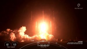 スペースX、ユーテルサットの通信衛星「Eutelsat 10B」を打ち上げ