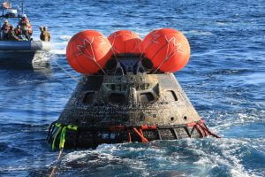 NASA新型宇宙船オリオンが無人飛行試験を終えて地球に帰還　アルテミス1ミッション完了