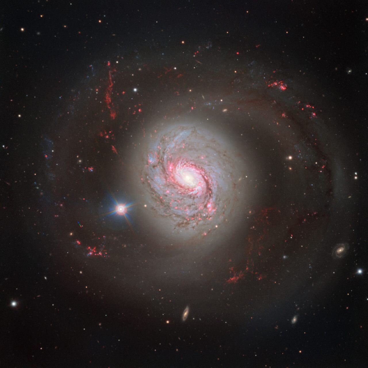 ヨーロッパ南天天文台の超大型望遠鏡（VLT）で撮影された渦巻銀河「M77」