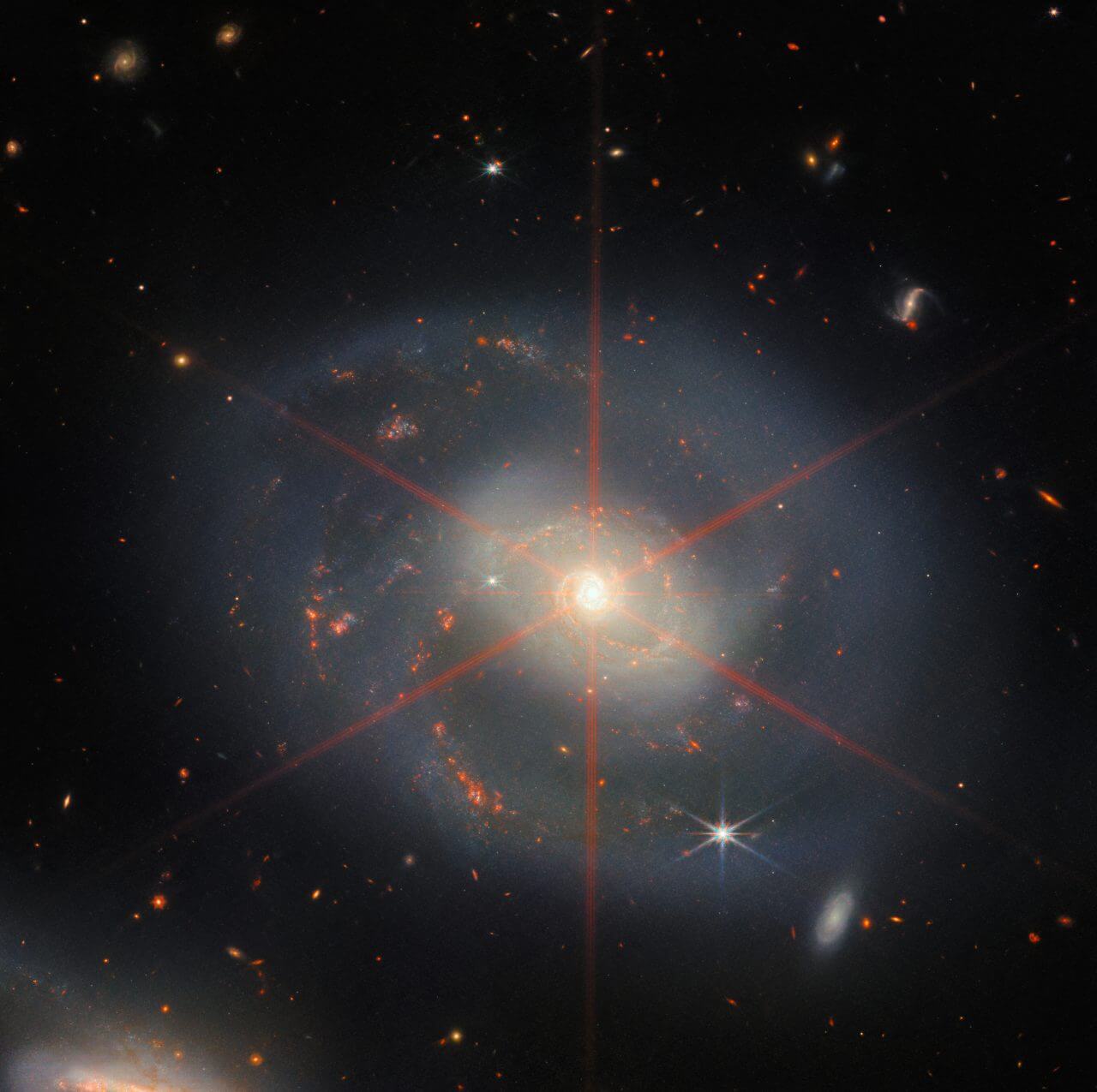 ジェイムズ・ウェッブ宇宙望遠鏡の近赤外線カメラ（NIRCam）で撮影された渦巻銀河「NGC 7469」