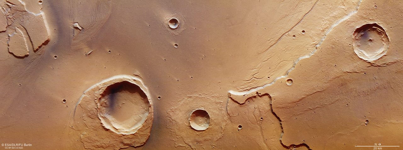 火星にある「カセイ峡谷」 過去に大洪水があった名残り