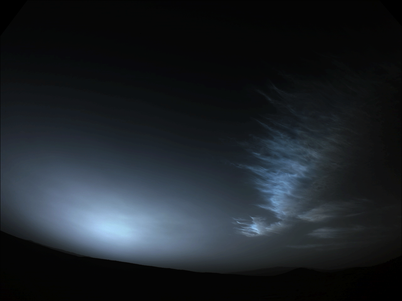 【▲ NASAの火星探査車「Perseverance」のナビゲーションカメラで撮影された夜明け前の火星の空（アニメーション画像）（Credit: NASA/JPL-Caltech）】