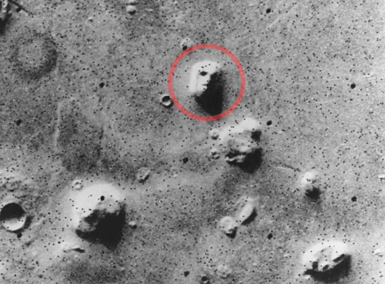 1976年に撮影された火星の人面岩「Face on Mars（火星の顔）」【今日の宇宙画像】
