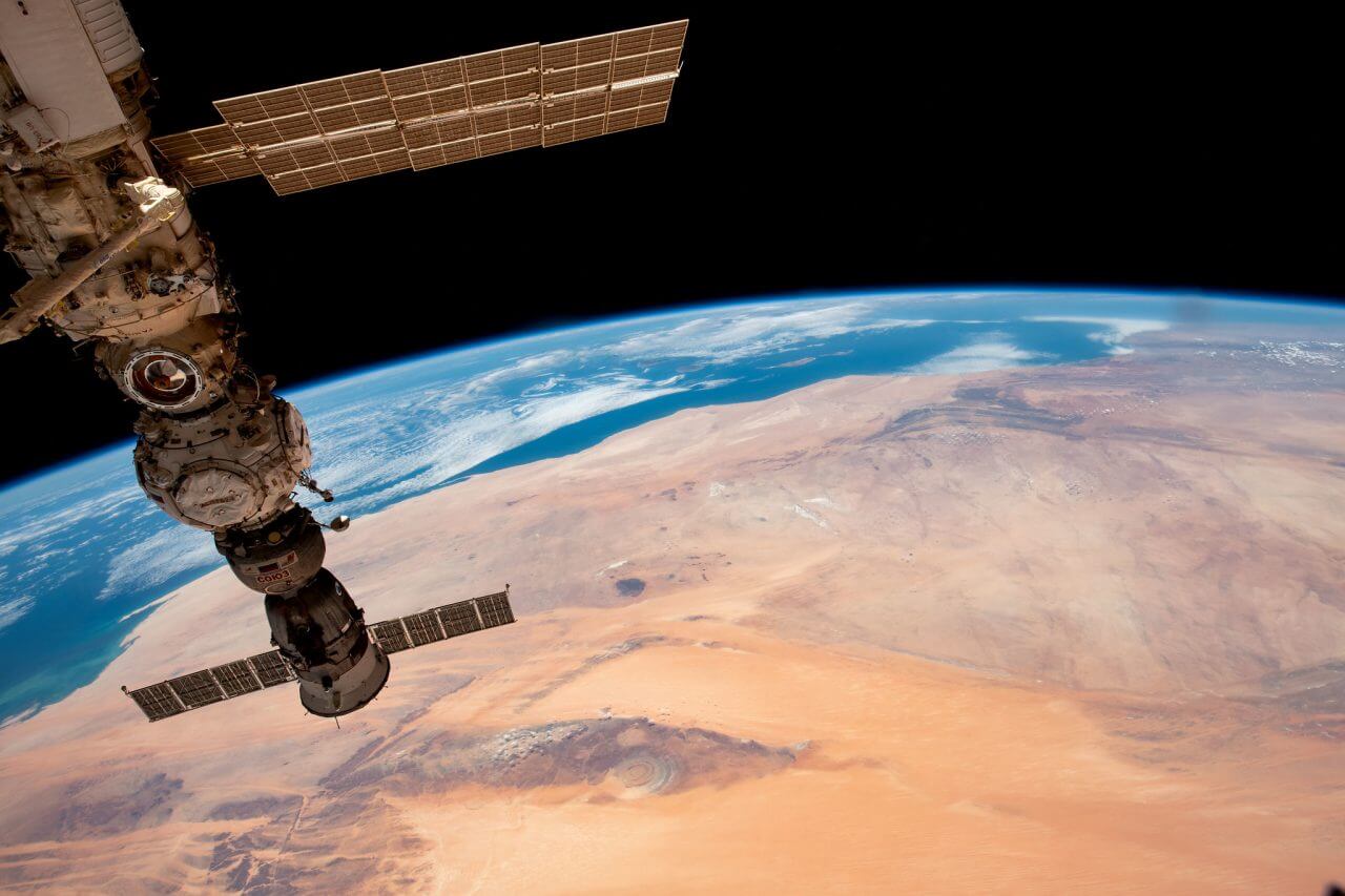 【▲ 国際宇宙ステーションから撮影されたアフリカ大陸北西部の景色。日本時間2023年4月26日撮影（Credit: NASA）】
