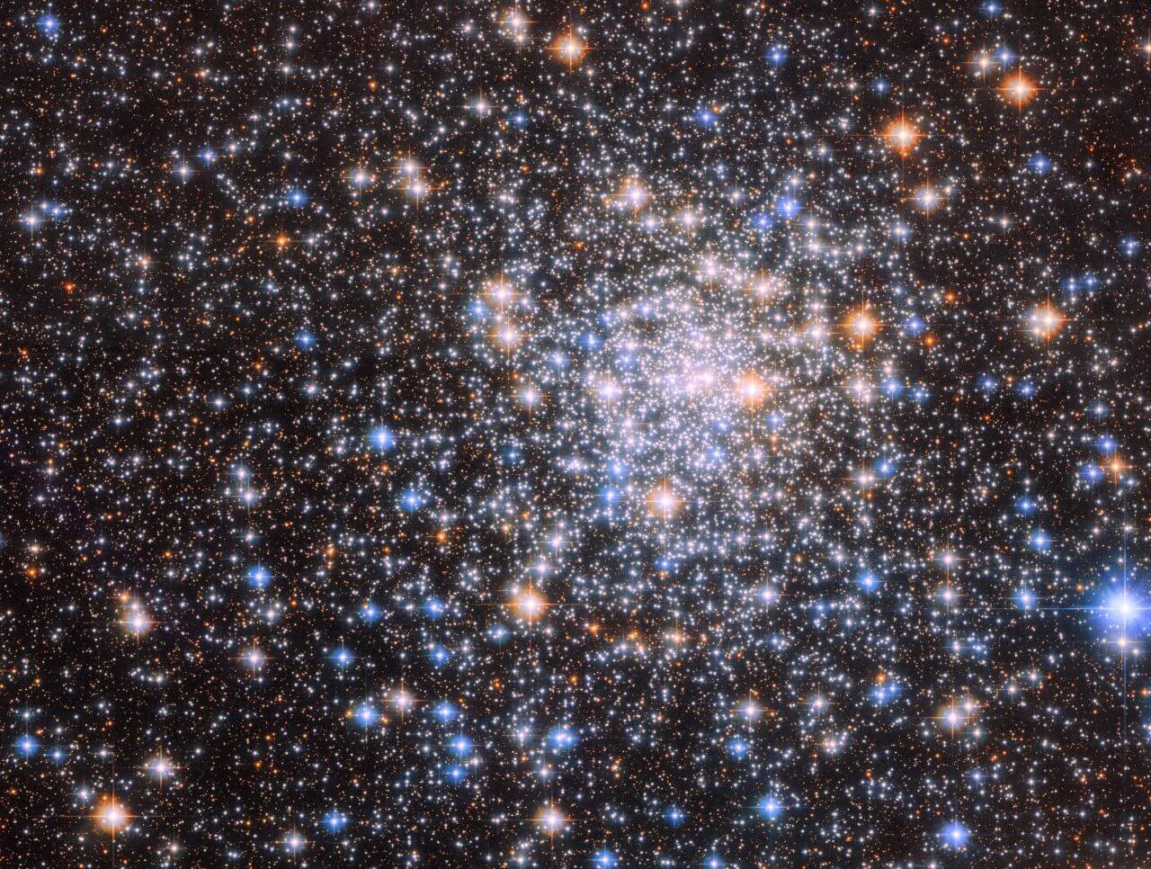 【▲ ハッブル宇宙望遠鏡で撮影された球状星団「NGC 6544」（Credit: ESA/Hubble & NASA, W. Lewin, F. R. Ferraro）】
