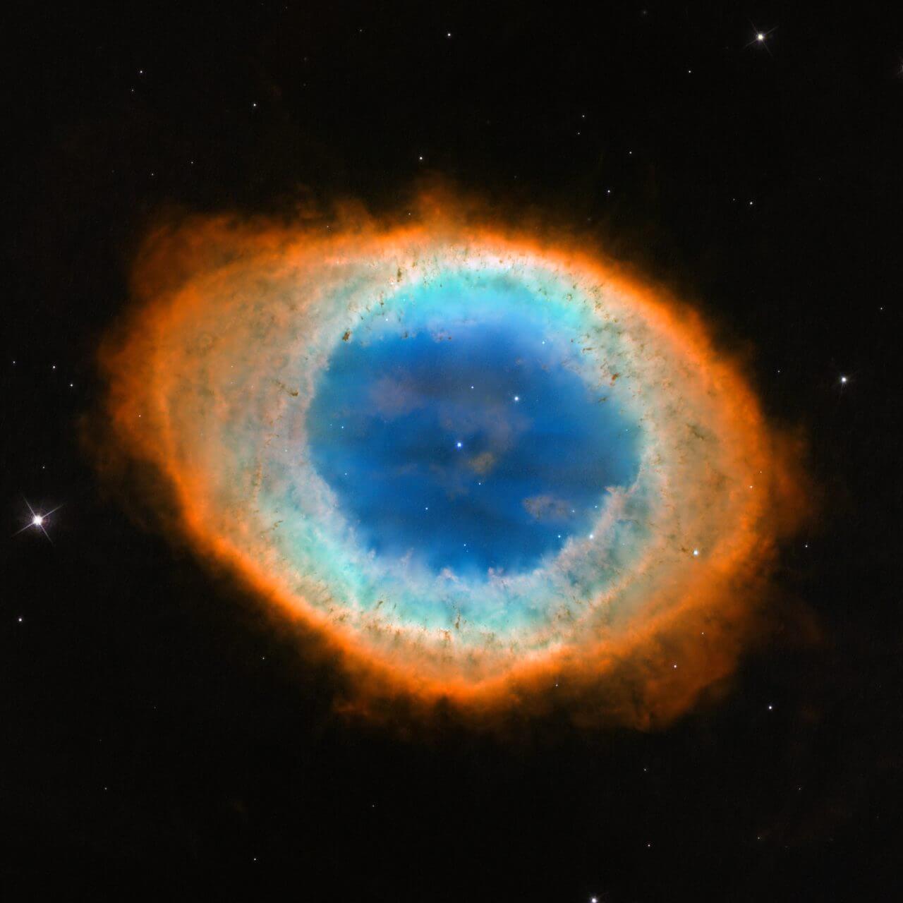 【▲ 参考画像：ハッブル宇宙望遠鏡の広視野カメラ3（WFC3）で撮影された惑星状星雲「環状星雲（M57）」（Credit: NASA, ESA, and C. Robert O’Dell (Vanderbilt University)）】