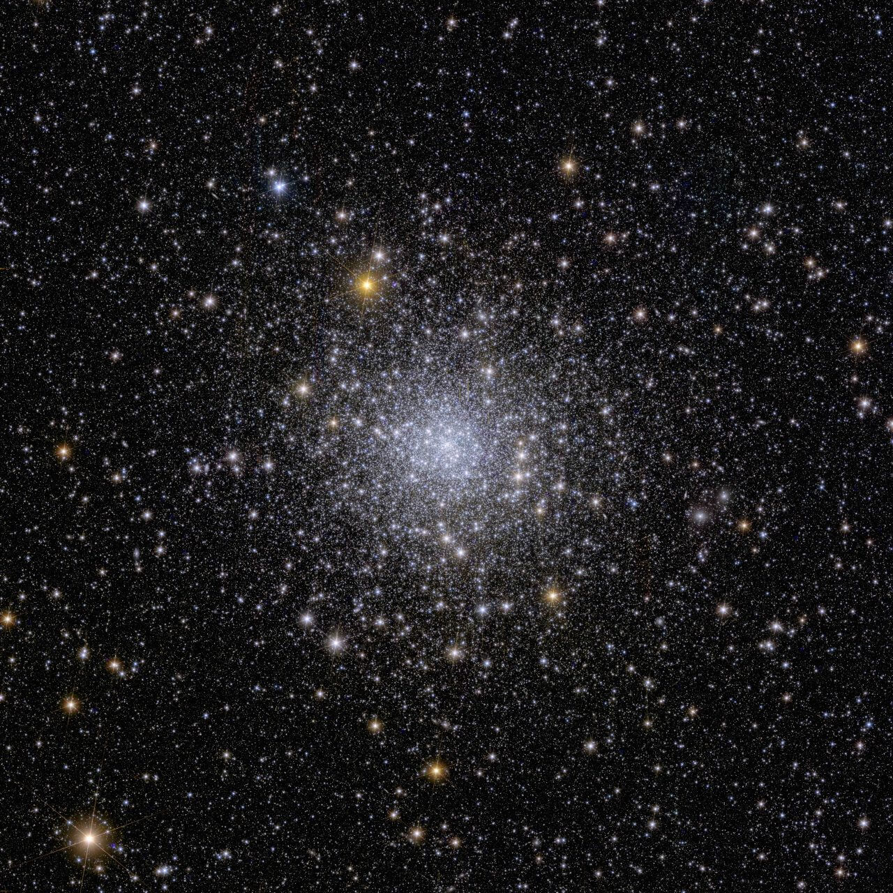 【▲ 欧州宇宙機関（ESA）のEuclid（ユークリッド）宇宙望遠鏡で撮影された球状星団「NGC 6397」（Credit: ESA/Euclid/Euclid Consortium/NASA, image processing by J.-C. Cuillandre (CEA Paris-Saclay), G. Anselmi）】