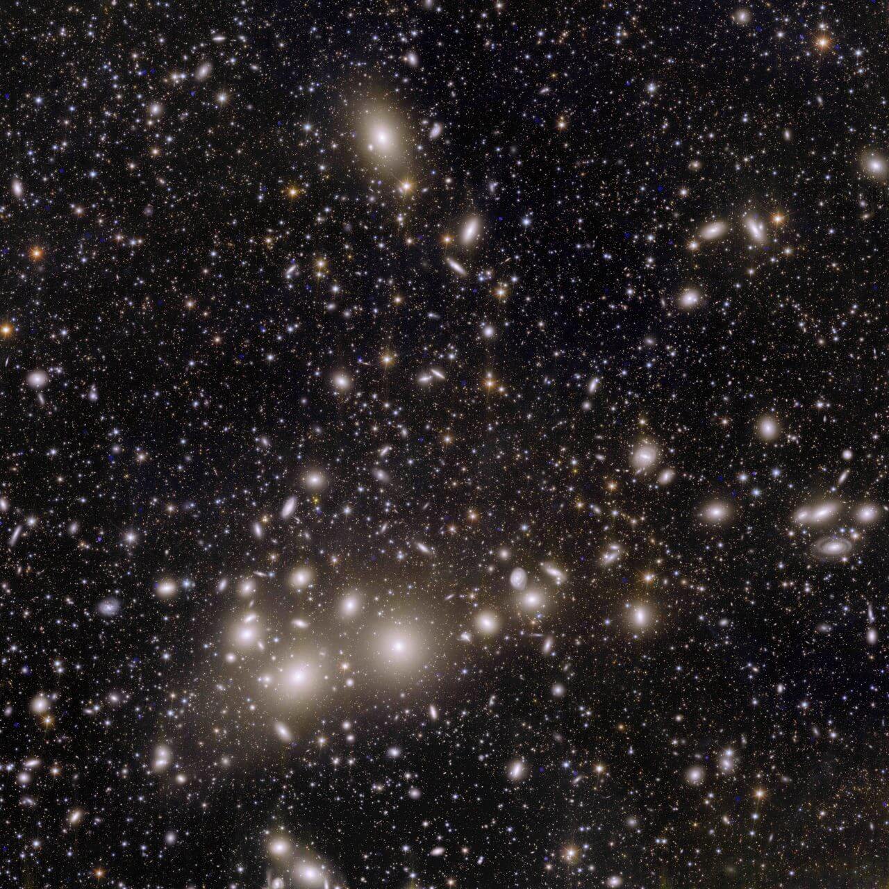 【▲ 欧州宇宙機関（ESA）のEuclid（ユークリッド）宇宙望遠鏡で撮影された「ペルセウス座銀河団」（Credit: ESA/Euclid/Euclid Consortium/NASA, image processing by J.-C. Cuillandre (CEA Paris-Saclay), G. Anselmi）】