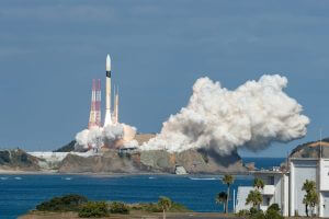 三菱重工業、情報収集衛星光学8号機の打ち上げ成功　H-IIAの飛行はあと2回