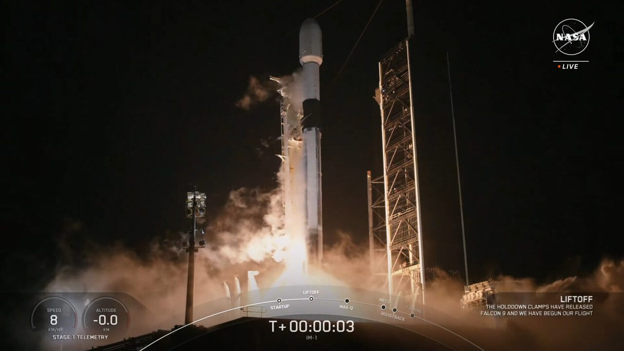 【▲ Nova-Cを搭載して打ち上げられたファルコン9ロケット。NASAのライブ配信から（Credit: NASA）】