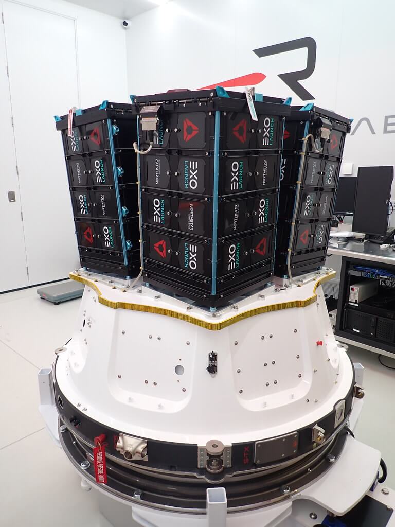 【▲ エレクトロンに搭載された4機の衛星はExolaunchの放出機構に格納されて打ち上げられた（Credit: Rocket Lab）】