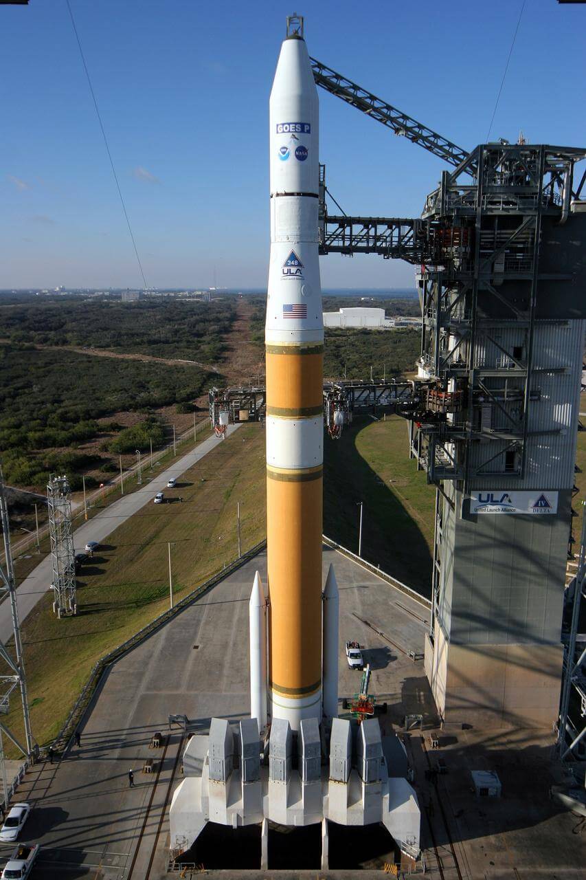 【▲ アメリカ海洋大気庁（NOAA）が運用する静止気象衛星「GOES-P」を搭載して2010年3月に打ち上げられたデルタIVミディアム（Credit: NASA）】