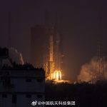 中国、新型ロケット「長征8号A」で衛星インターネット用の低軌道衛星を打ち上げ