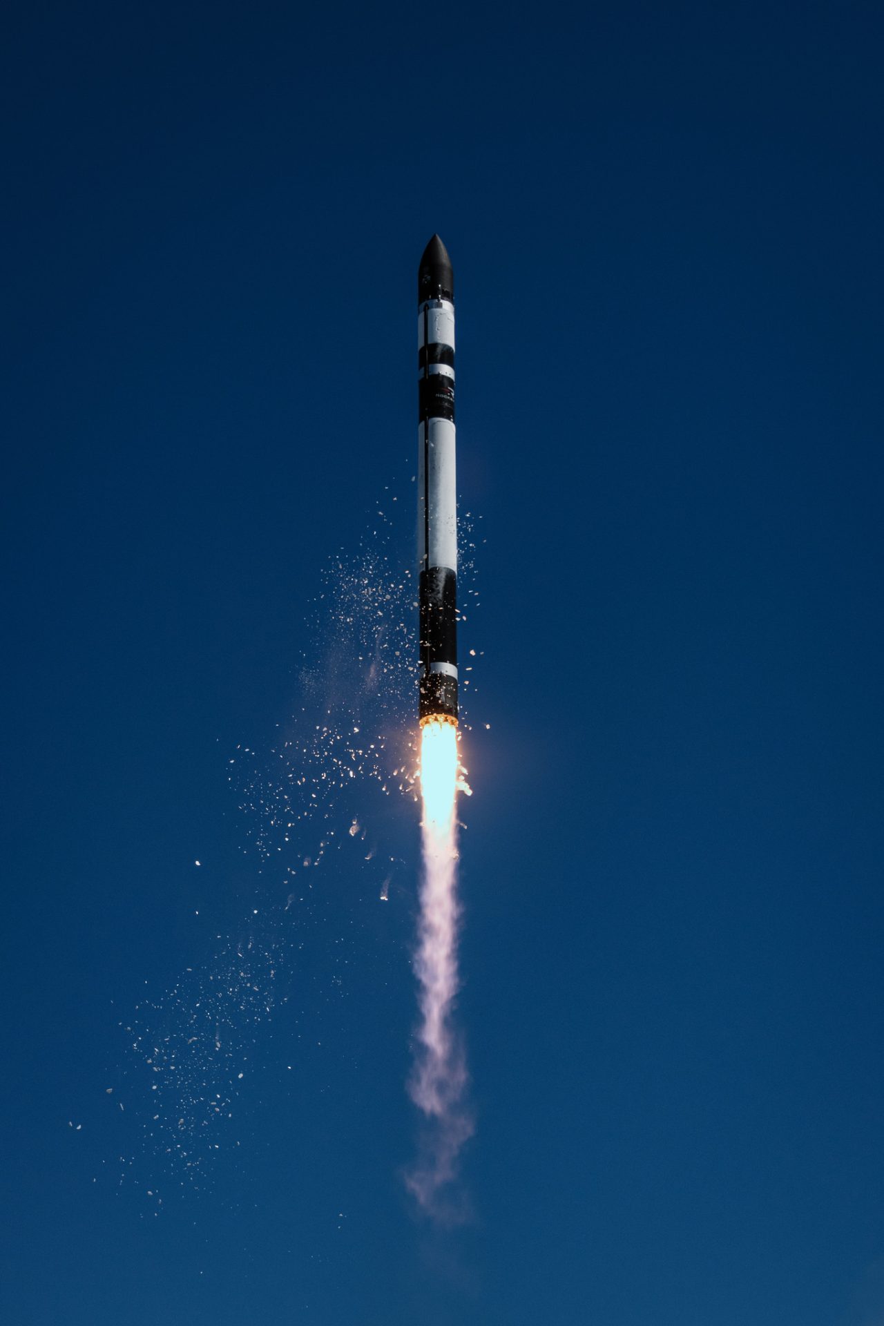 QPS-SAR 9号機「スサノオ-I」を搭載して打ち上げられた「Electron」ロケット（Credit: Rocket Lab）