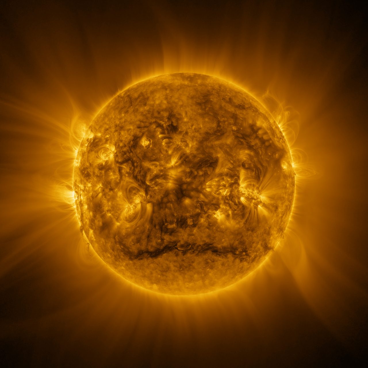 圧倒的な光景　欧州探査機が見た太陽の姿【今日の宇宙画像】