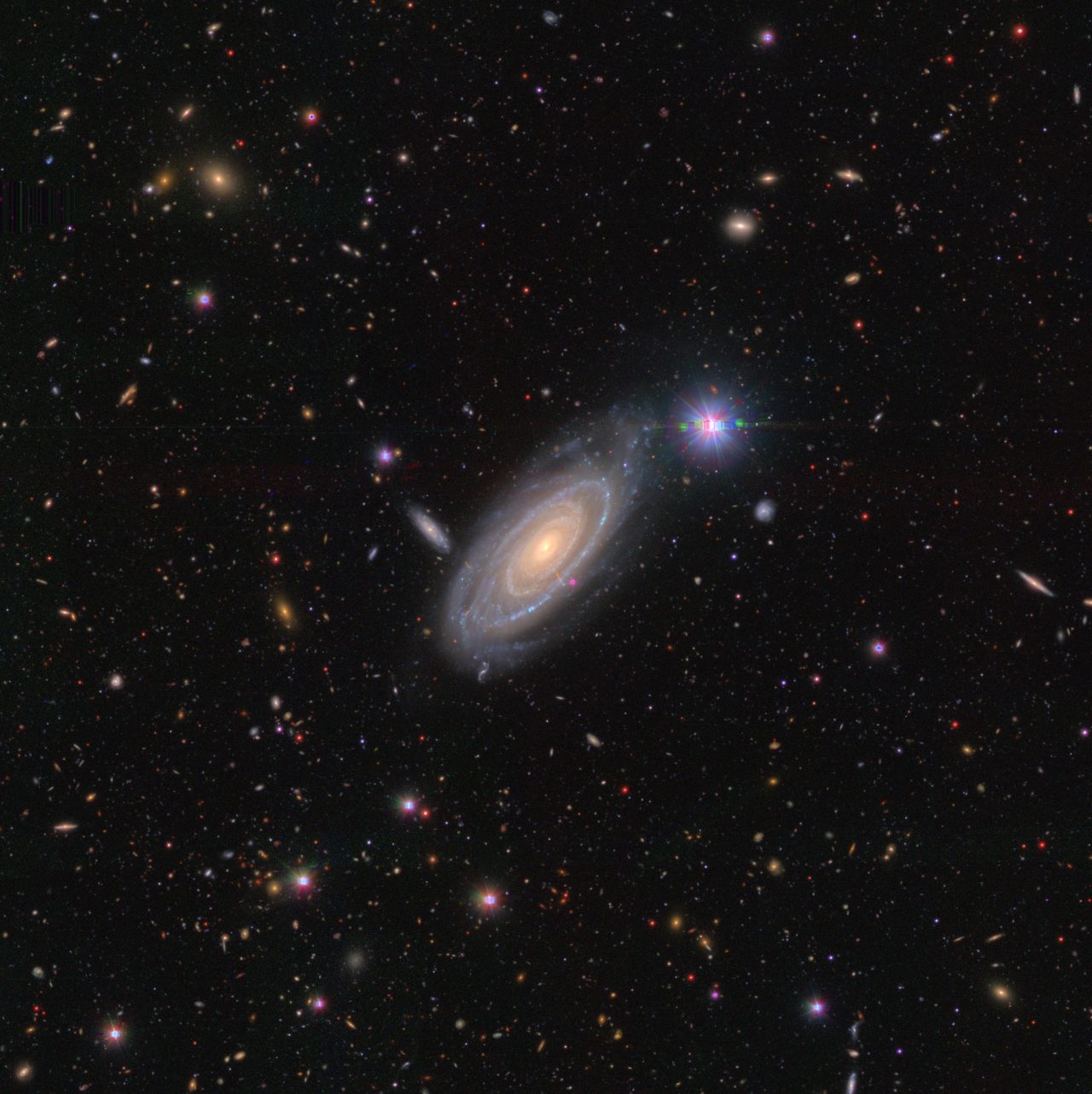 斜めから見た姿が美しい すばる望遠鏡が撮影した渦巻銀河「NGC 748」【今日の宇宙画像】