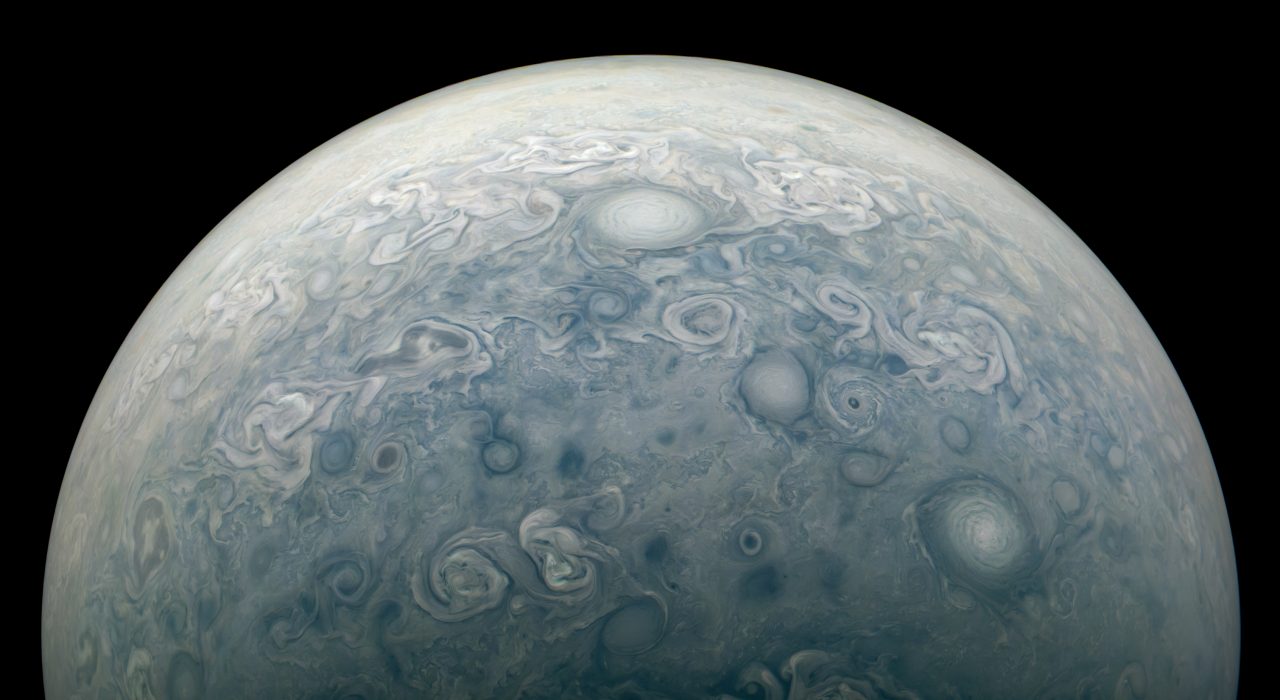 木星の北極域を観察しよう:ジュノーが捉えた2025年5月の姿【今日の宇宙画像】