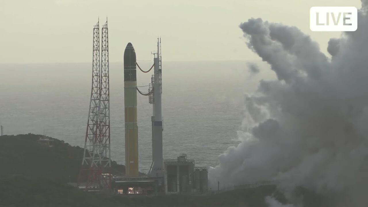 H3ロケット6号機（30形態試験機）の1段目実機型タンクステージ燃焼試験「CFT」の様子。JAXAのライブ配信から（Credit: JAXA）