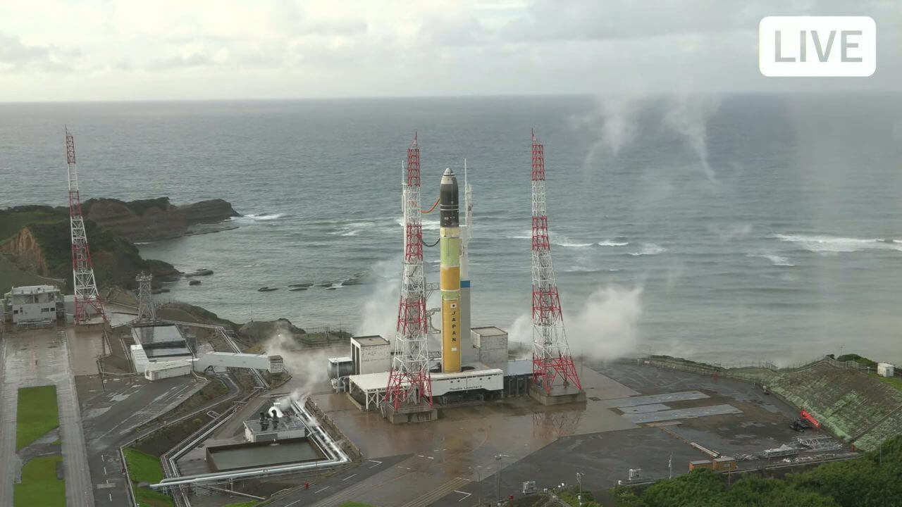 H3ロケット6号機（30形態試験機）の1段目実機型タンクステージ燃焼試験「CFT」の様子。JAXAのライブ配信から（Credit: JAXA）