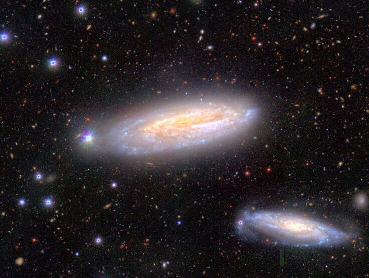 すばる望遠鏡が撮影した渦巻銀河「NGC 7537」と「NGC 7541」