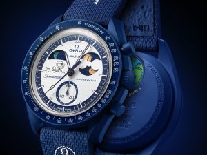 満月を讃えるSwatch新作「MOONSHINE GOLD」登場　限定ストアで販売