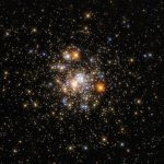 可憐に輝く球状星団　ハッブル宇宙望遠鏡が観測した「NGC 6717」