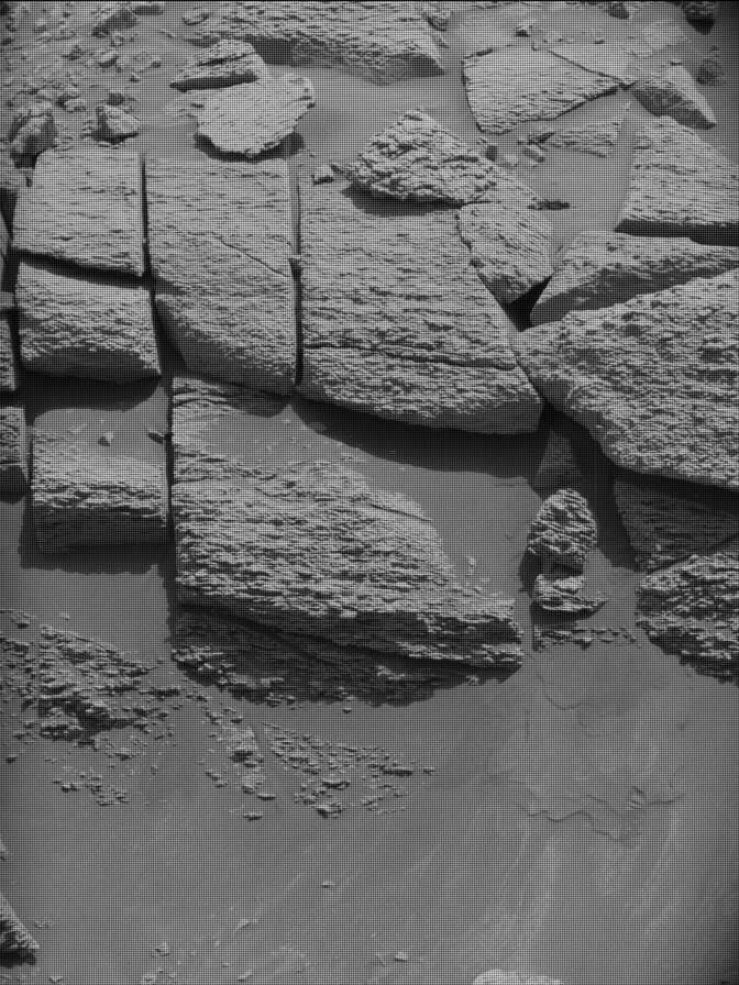 参考画像:キュリオシティが10月21日に同じ地域で撮影した火星の岩