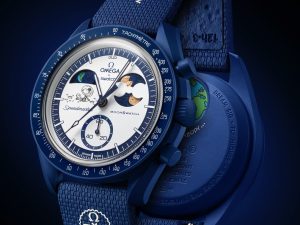 Swatchの満月シリーズ第4弾「MISSION TO EARTHPHASE – MOONSHINE GOLD」　ビーバームーンを祝う新作