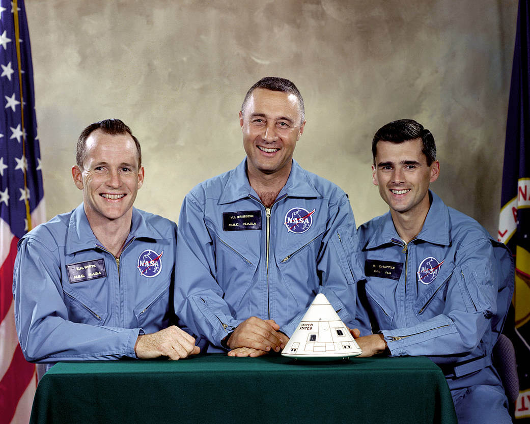 スペースシャトル「チャレンジャー」の事故から40年 NASAが2026年の「追悼の日」を迎える 5 Apollo 1(アポロ1号)のクルー。左から: Edward H. White II宇宙飛行士、Virgil I. "Gus" Grissom宇宙飛行士、Roger B. Chaffee宇宙飛行士(Credit: NASA)