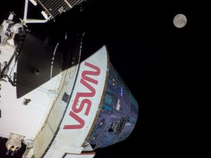 月周辺への有人飛行「アルテミスII」で太陽活動から宇宙飛行士を守るNASAの“二段構え”対策
